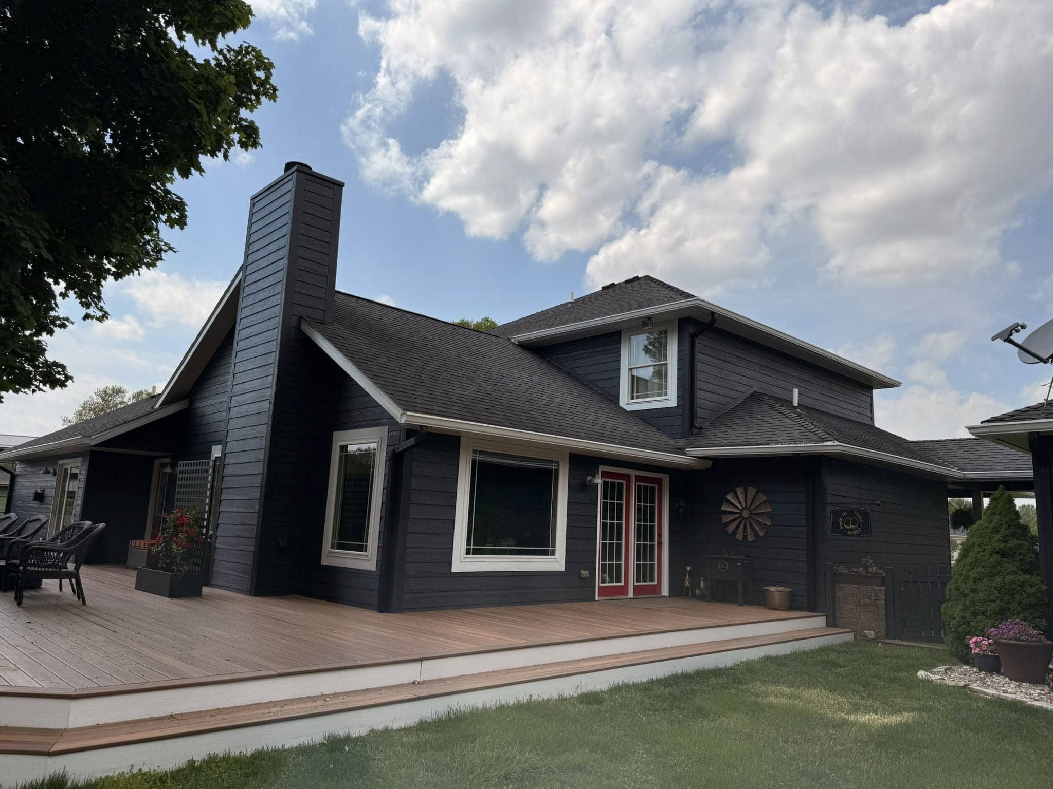 dark blue exterior home paint